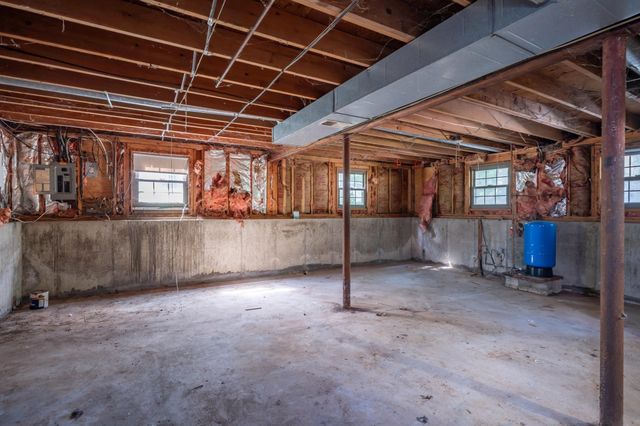 244 Hedges Pond Road, Plymouth, MA 02360