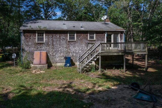 244 Hedges Pond Road, Plymouth, MA 02360