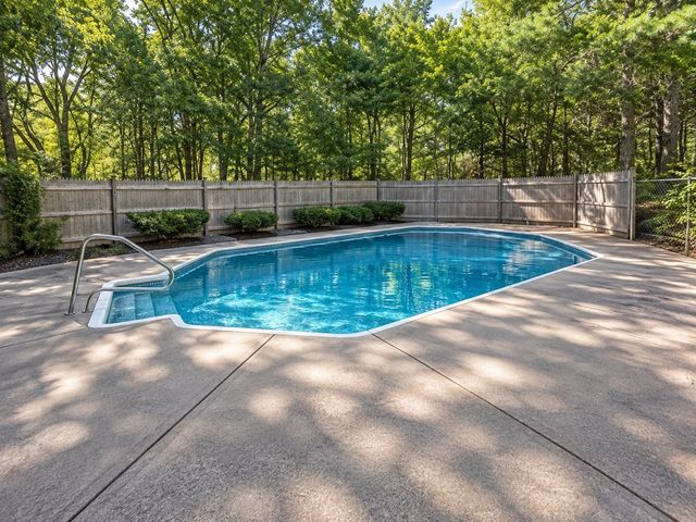 244 Hedges Pond Road, Plymouth, MA 02360