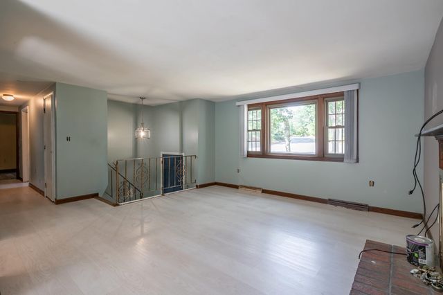 244 Hedges Pond Road, Plymouth, MA 02360