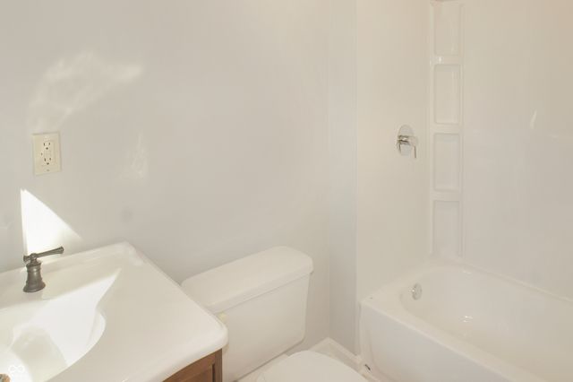 1149 W 28th Street, Indianapolis, IN 46208