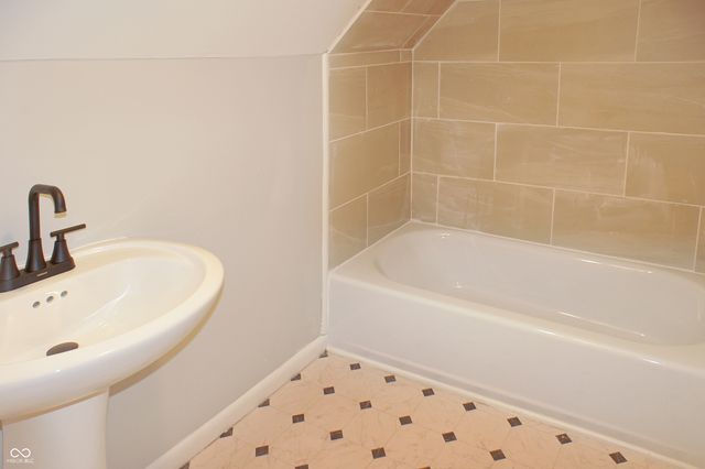 1149 W 28th Street, Indianapolis, IN 46208