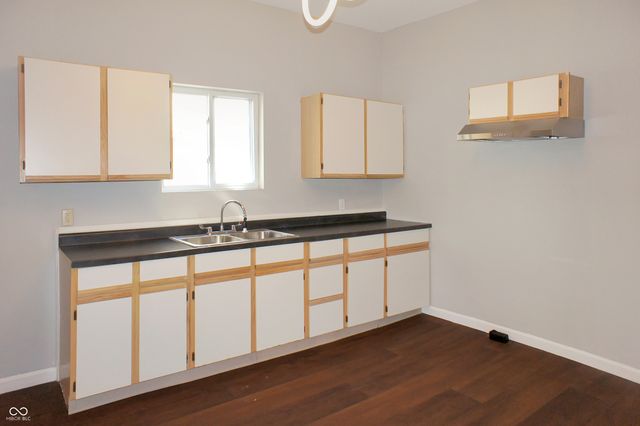 1149 W 28th Street, Indianapolis, IN 46208