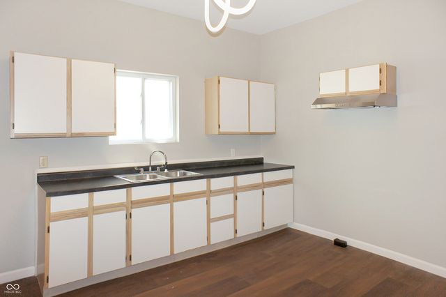 1149 W 28th Street, Indianapolis, IN 46208
