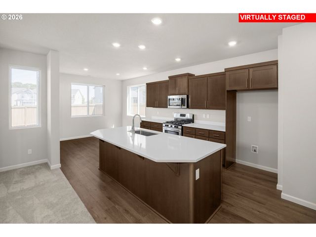 23818 Sw Pensacola Ter, Tualatin, OR 97062