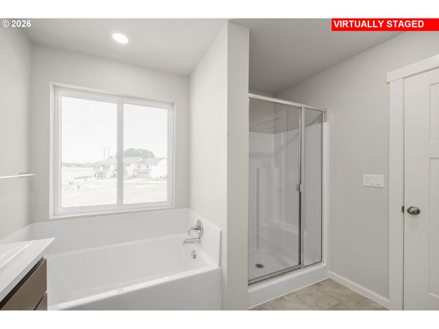 23818 Sw Pensacola Ter, Tualatin, OR 97062