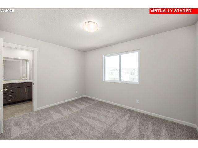 23818 Sw Pensacola Ter, Tualatin, OR 97062