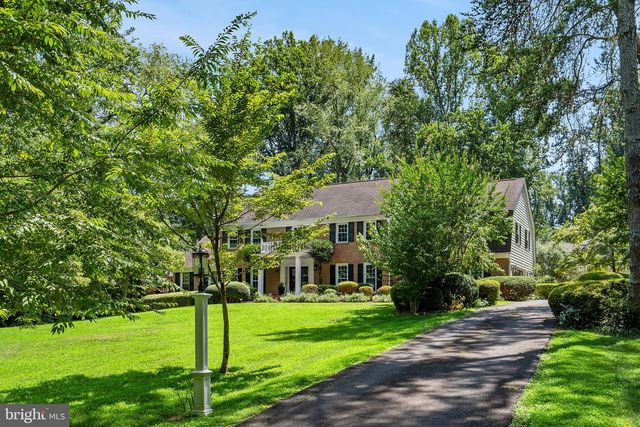 7821 OLD DOMINION DR, Mclean, VA 22102