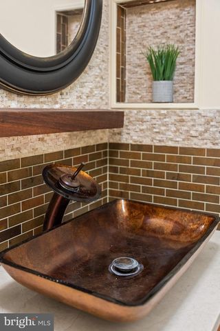 7821 OLD DOMINION DR, Mclean, VA 22102