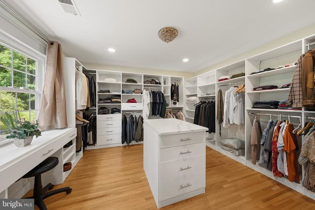 7821 OLD DOMINION DR, Mclean, VA 22102