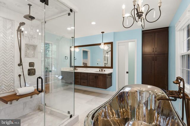 7821 OLD DOMINION DR, Mclean, VA 22102