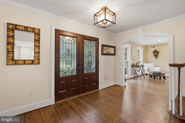 7821 OLD DOMINION DR, Mclean, VA 22102