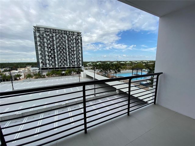 5350 NW 84th Avenue 706, Doral, FL 33166
