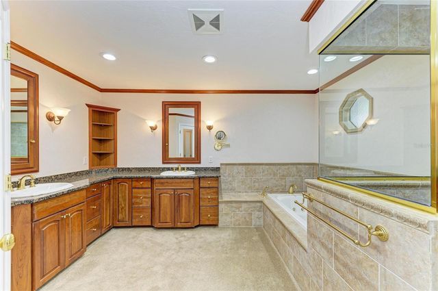 5668 COUNTRY LAKES DRIVE, Sarasota, FL 34243