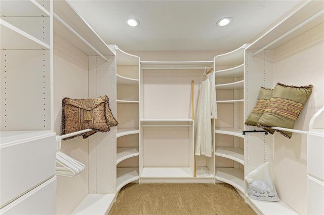 5668 COUNTRY LAKES DRIVE, Sarasota, FL 34243