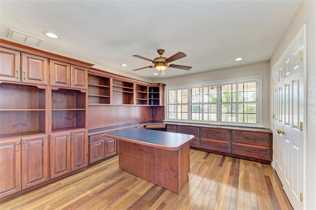 5668 COUNTRY LAKES DRIVE, Sarasota, FL 34243