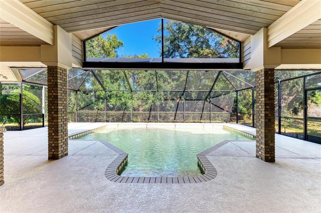 5668 COUNTRY LAKES DRIVE, Sarasota, FL 34243