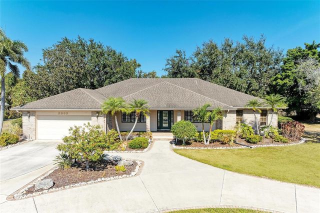 5668 COUNTRY LAKES DRIVE, Sarasota, FL 34243