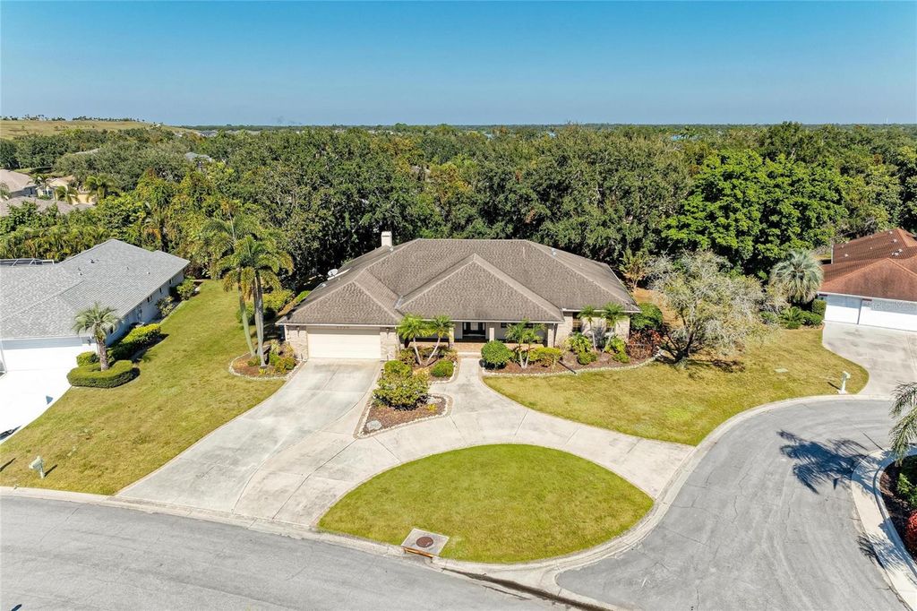 5668 COUNTRY LAKES DRIVE, Sarasota, FL 34243