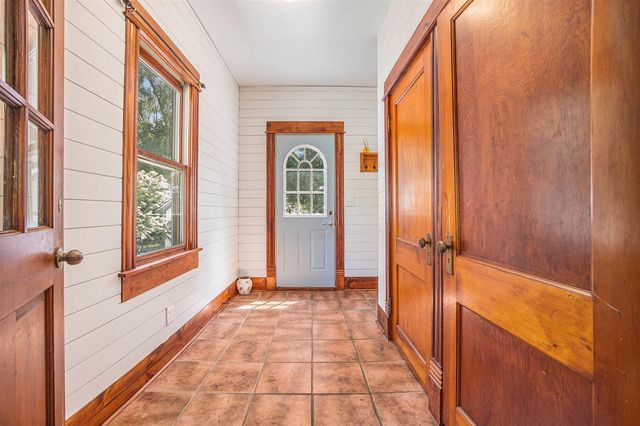 612 N Barnard Street, Greenville, MI 48838