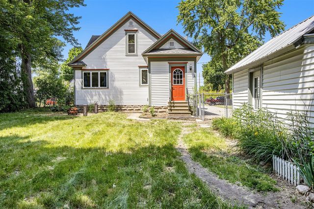 612 N Barnard Street, Greenville, MI 48838