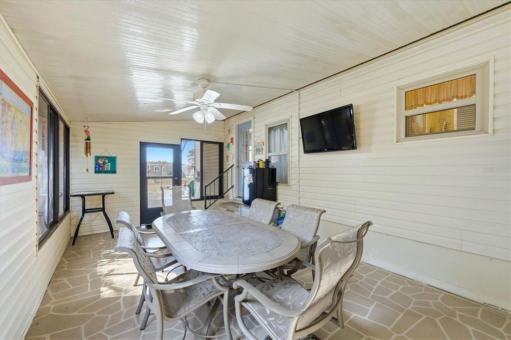 Image 24 of property listing at 6222 FALCON DRIVE, Englewood, FL 34224