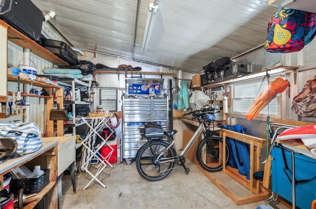 Image 25 of property listing at 6222 FALCON DRIVE, Englewood, FL 34224