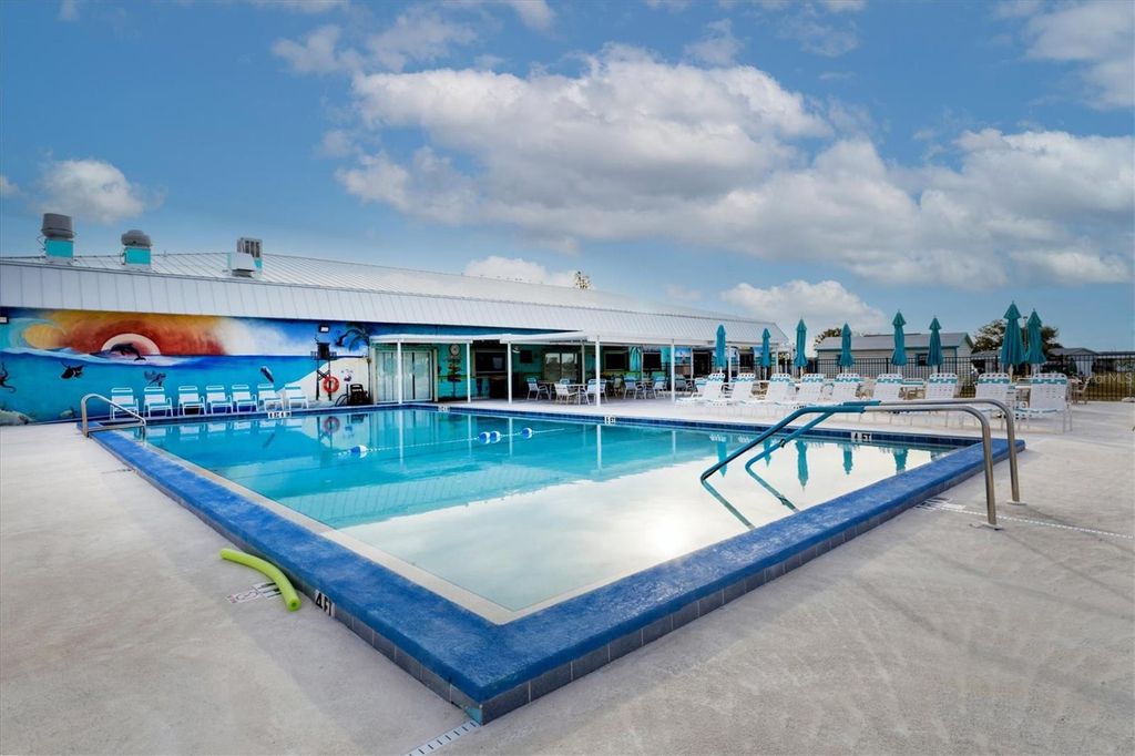 Image 39 of property listing at 6222 FALCON DRIVE, Englewood, FL 34224