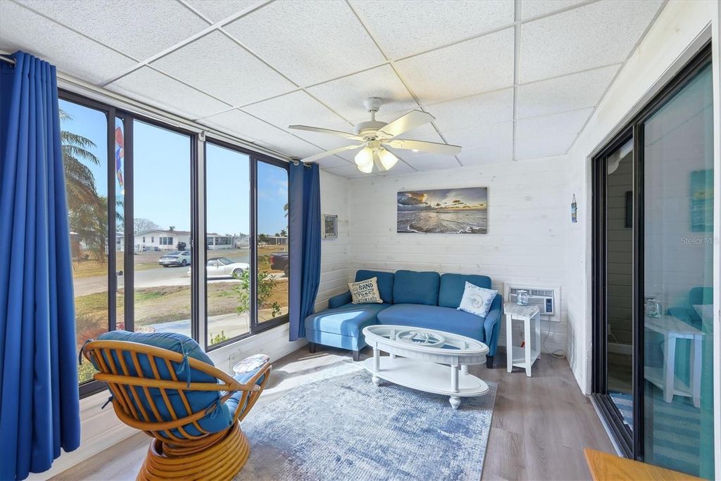 Image 5 of property listing at 6222 FALCON DRIVE, Englewood, FL 34224