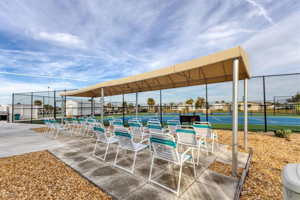 Image 41 of property listing at 6222 FALCON DRIVE, Englewood, FL 34224