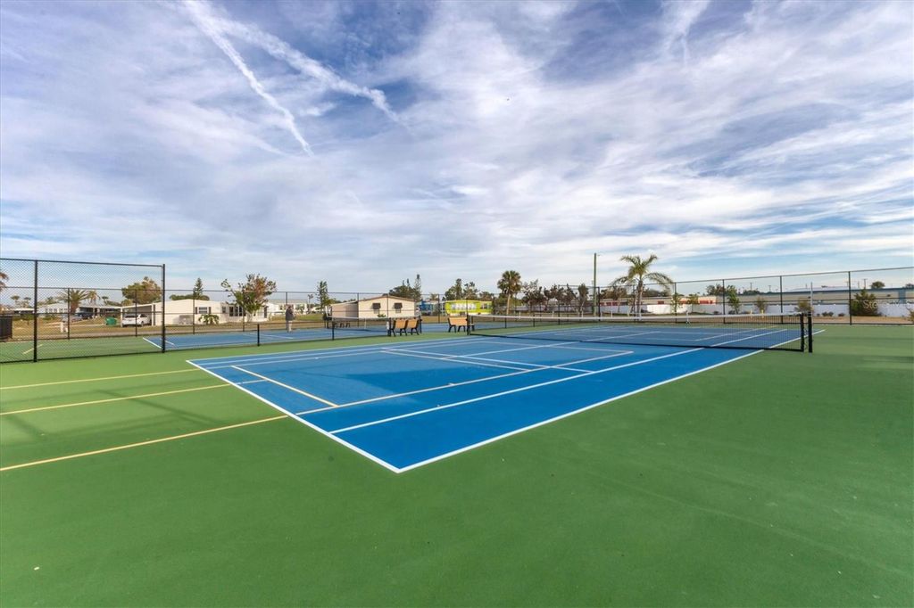 Image 42 of property listing at 6222 FALCON DRIVE, Englewood, FL 34224