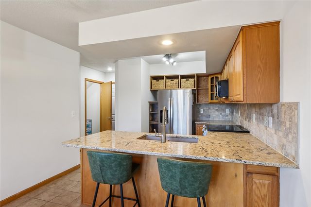 580 Avalon Place, Coralville, IA 52241