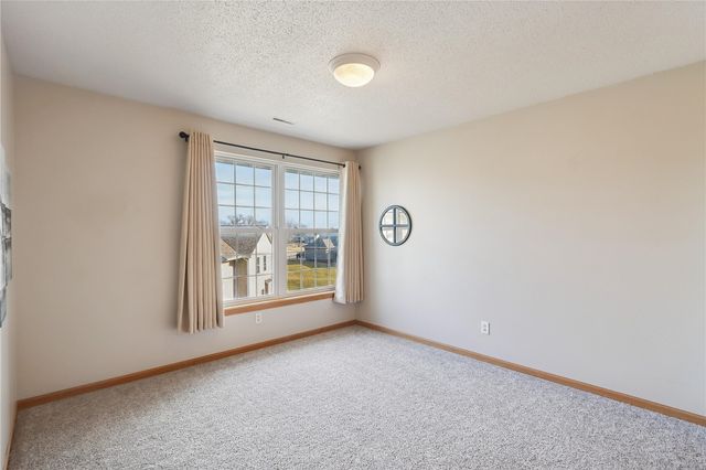 580 Avalon Place, Coralville, IA 52241