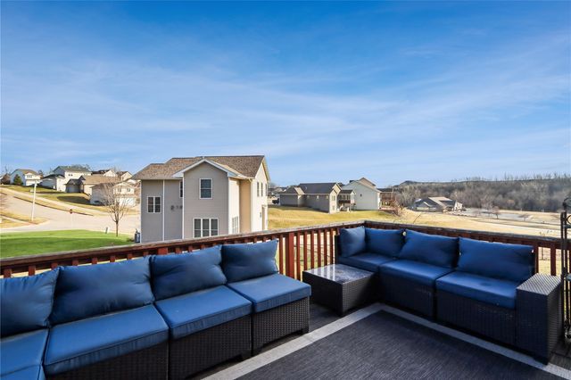 580 Avalon Place, Coralville, IA 52241