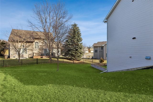 580 Avalon Place, Coralville, IA 52241