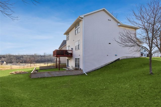 580 Avalon Place, Coralville, IA 52241