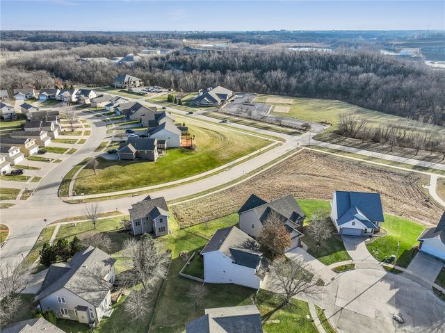 580 Avalon Place, Coralville, IA 52241