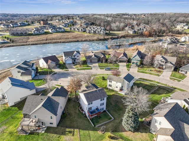 580 Avalon Place, Coralville, IA 52241