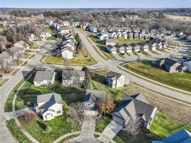 580 Avalon Place, Coralville, IA 52241