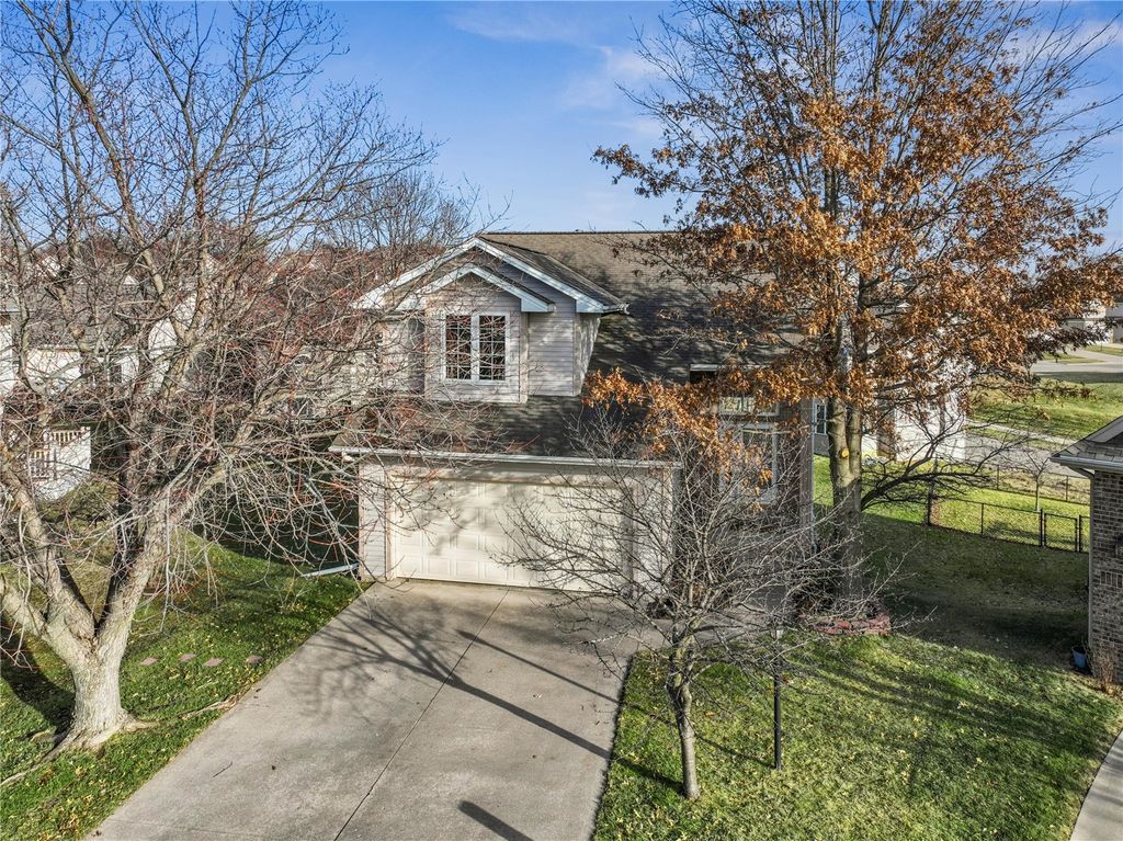 580 Avalon Place, Coralville, IA 52241