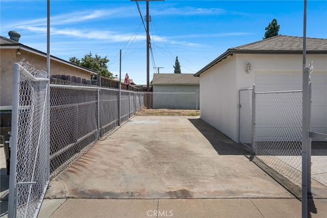 13214 Newmire Avenue, Norwalk, CA 90650