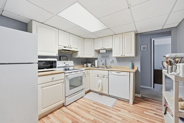 59 School St B2, Northborough, MA 01532