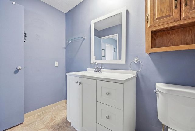 59 School St B2, Northborough, MA 01532