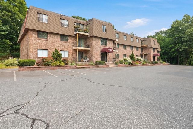 59 School St B2, Northborough, MA 01532