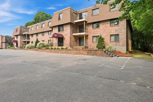 59 School St B2, Northborough, MA 01532