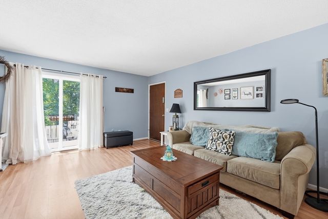 59 School St B2, Northborough, MA 01532