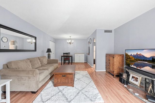 59 School St B2, Northborough, MA 01532