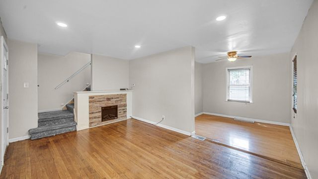 6740 Wicker, Hammond, IN 46323