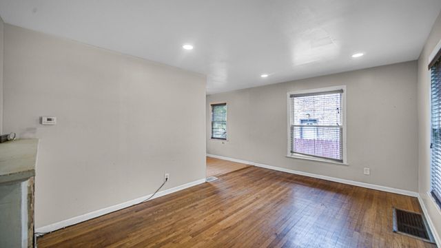 6740 Wicker, Hammond, IN 46323