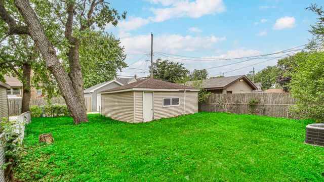 6740 Wicker, Hammond, IN 46323